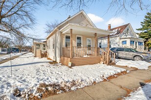 4324 8th Ave in Kenosha, WI - Building Photo