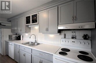 48 Alice Ave in Georgina, ON - Building Photo - Building Photo