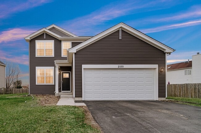 2155 Greenview Dr in Woodstock, IL - Building Photo - Building Photo