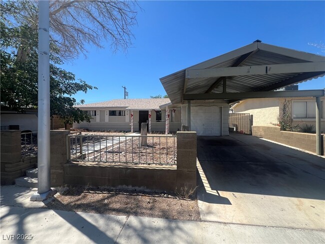 property at 5909 Glen Eagles Ln