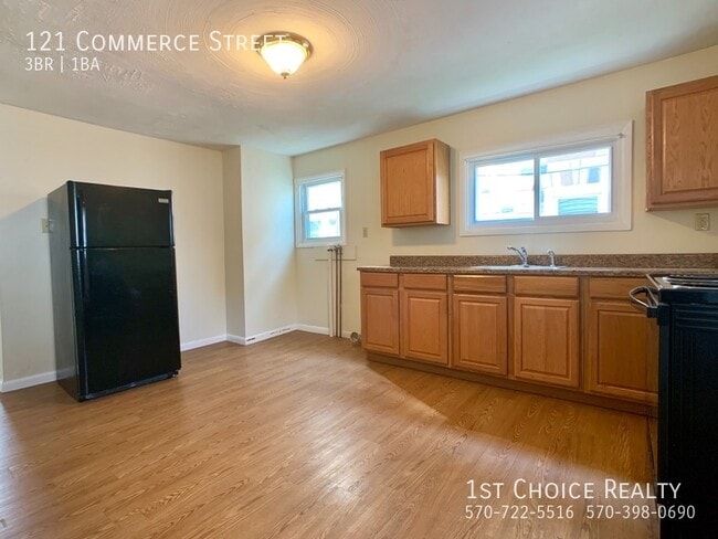 121 Commerce St in Lock Haven, PA - Building Photo - Building Photo