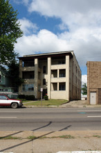 1125 Cleveland Ave NW in Canton, OH - Building Photo - Building Photo