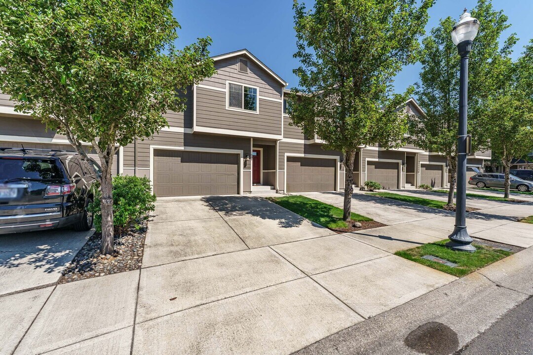 836 NE 109th Ct in Vancouver, WA - Building Photo
