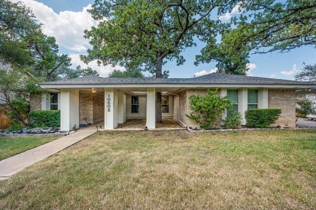 property at 10502 Spicewood Pkwy