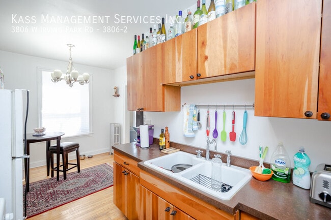 property at 3806 W Irving Park Rd