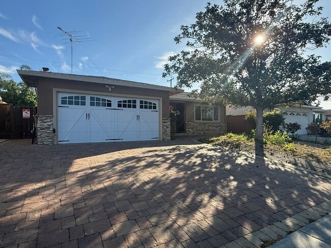 property at 1676 Woodridge Way