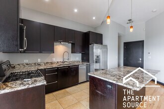 2348 N Lister Ave in Chicago, IL - Building Photo - Building Photo
