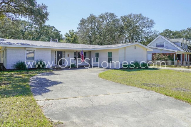 5 Dogwood Ln in Shalimar, FL - Building Photo - Building Photo