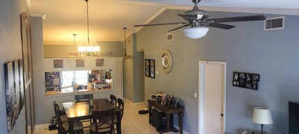 2780 S Oakland Forest Dr, Unit 1302 in Oakland Park, FL - Building Photo - Building Photo