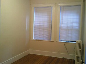 1412 Commonwealth Ave, Unit 3 in Boston, MA - Foto de edificio - Building Photo