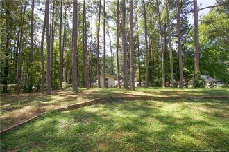 906 N Glenwood Trail in Southern Pines, NC - Building Photo - Building Photo