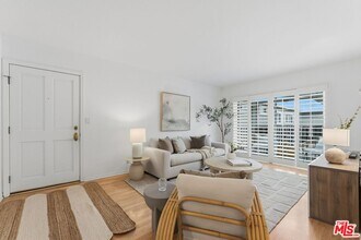 2308 Schader Dr in Santa Monica, CA - Building Photo - Building Photo