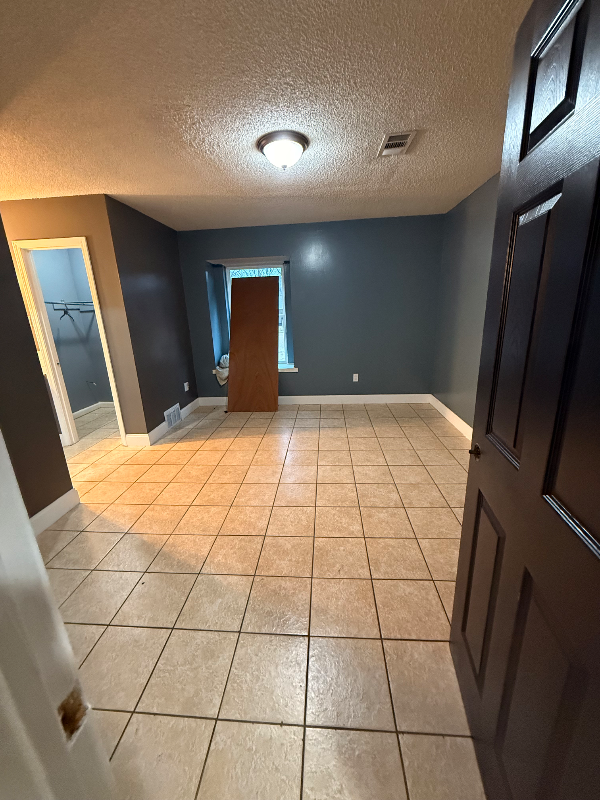 5341 Breckenwood Dr in Memphis, TN - Building Photo - Building Photo
