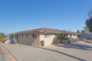 660 Pine Ave in Pacific Grove, CA - Building Photo