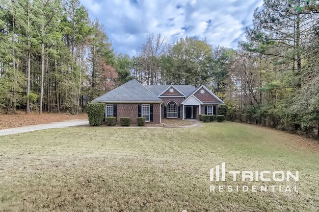 property at 1207 Maplewood Cir