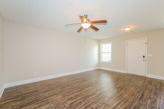 161 Colony Park Ln, Unit 702 in Locust Grove, GA - Building Photo - Building Photo