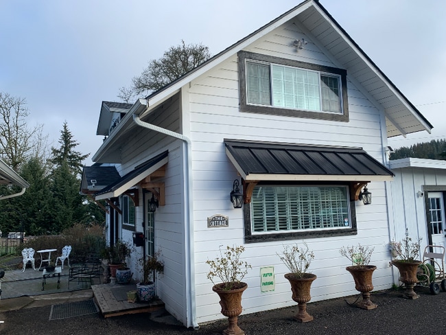 80082 Sears Rd in Cottage Grove, OR - Building Photo - Building Photo