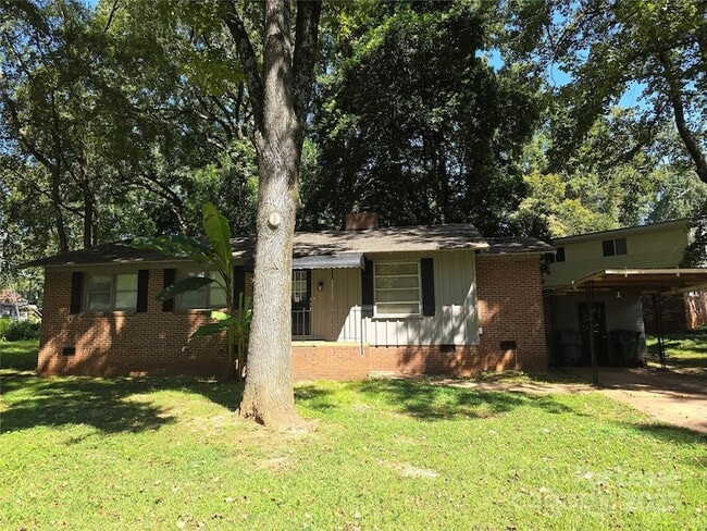 property at 501 Candystick Ln