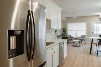 3903 Winthrop Ave in Indianapolis, IN - Foto de edificio - Building Photo