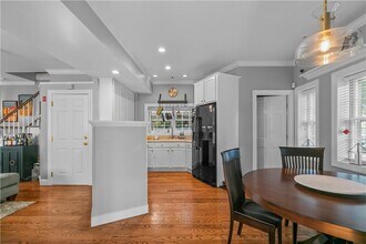 34 Catherine St in Newport, RI - Building Photo - Building Photo