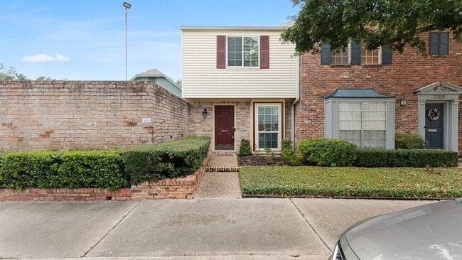 2107 Lander Ln in Houston, TX - Building Photo - Building Photo