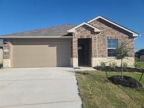 1330 Prescott Pl in Lockhart, TX - Building Photo - Building Photo