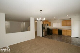 8740 Palomino Ranch St in Las Vegas, NV - Building Photo - Building Photo