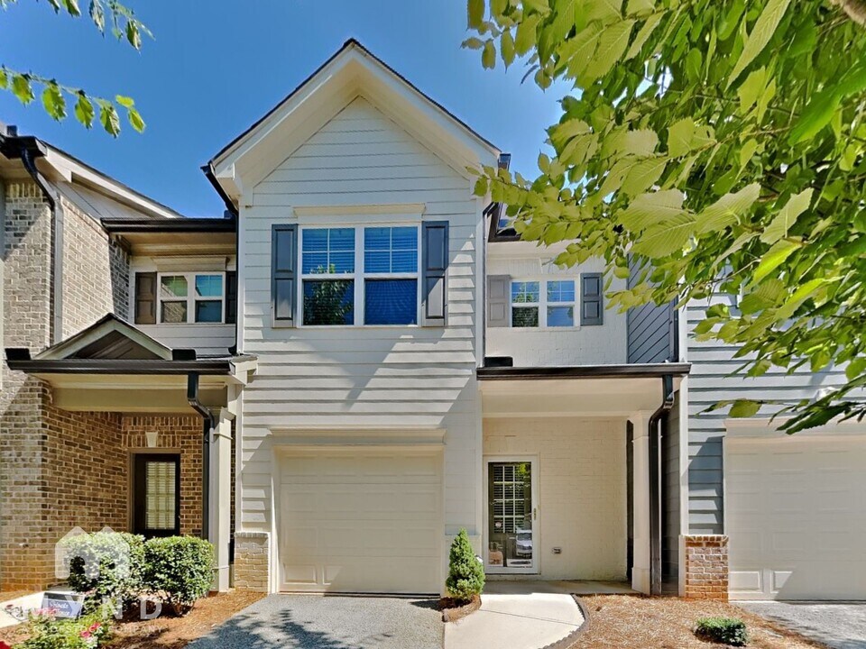 2909 Ridgeview Dr in Atlanta, GA - Building Photo