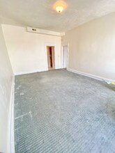 218 W Madison St in Baltimore, MD - Building Photo - Building Photo