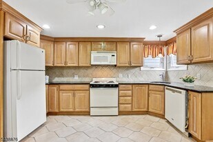 18 Patterson St in Harrison, NJ - Building Photo
