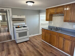 359 Henry St, Unit 1 in South Amboy, NJ - Foto de edificio - Building Photo