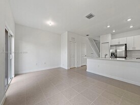 1537 SE 27th Rd in Homestead, FL - Building Photo