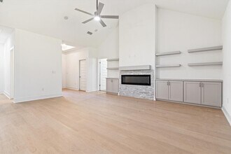 7004 SW Basswood Ave in Bentonville, AR - Building Photo - Building Photo