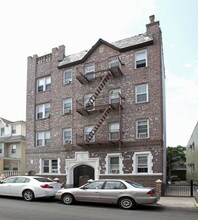 1922 85th St in Brooklyn, NY - Foto de edificio - Building Photo