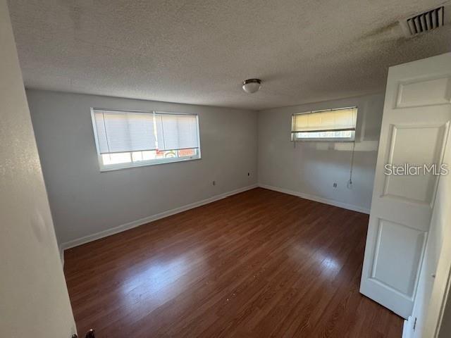 7235 Redbud Ct in New Port Richey, FL - Building Photo - Building Photo