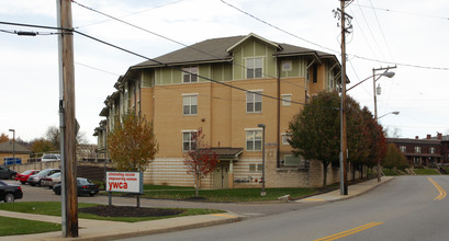 Silver Lake Commons in Pittsburgh, PA - Foto de edificio - Building Photo