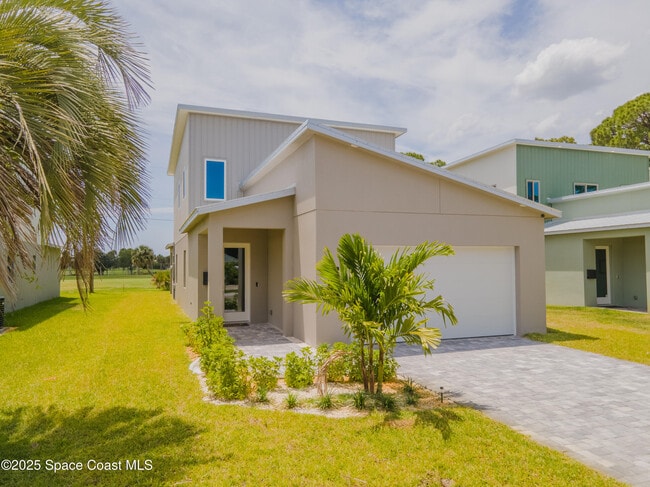 property at 2148 Country Club Rd