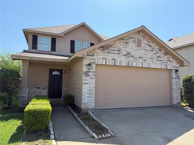 328 Cres Ridge Dr in Fort Worth, TX - Foto de edificio