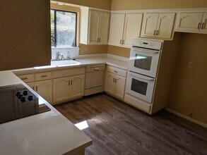 203 Patricia Ct in San Luis Obispo, CA - Building Photo - Building Photo