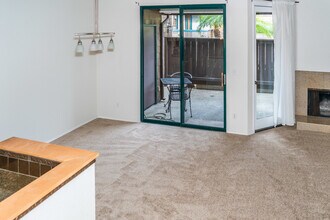 4435 Nobel Dr in San Diego, CA - Building Photo - Building Photo