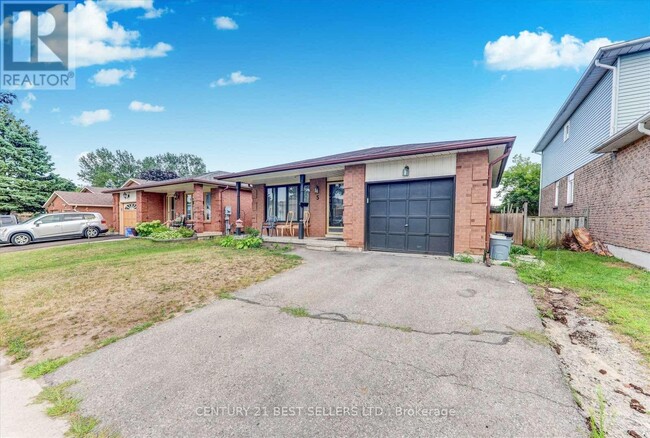 property at 5 Hartsfield Dr
