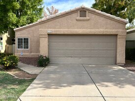 1233 N Pebble Beach Dr in Gilbert, AZ - Building Photo