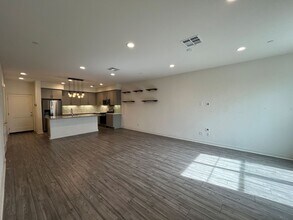 1801 Poppy Dr in Simi Valley, CA - Building Photo - Building Photo