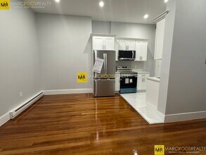 512 Commonwealth Ave, Unit 2 in Boston, MA - Foto de edificio - Building Photo