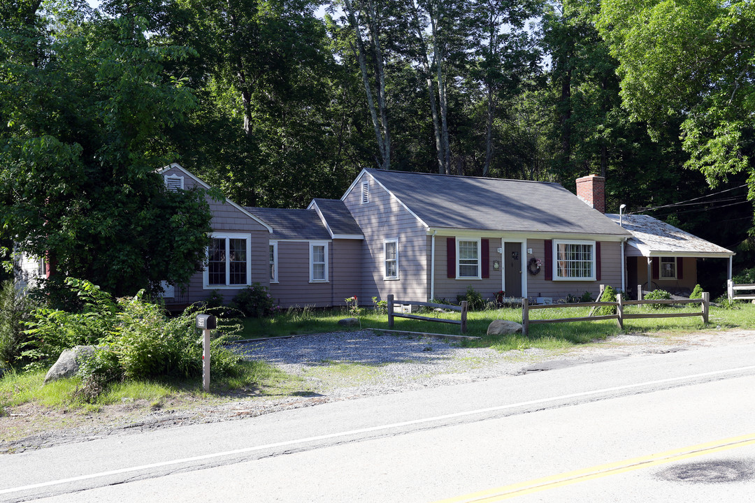 590-596 Danielson Pike in North Scituate, RI - Building Photo