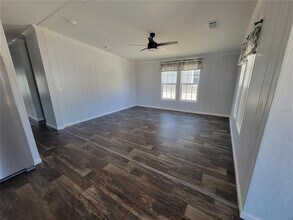 10386 SE 52nd Ct in Belleview, FL - Building Photo - Building Photo