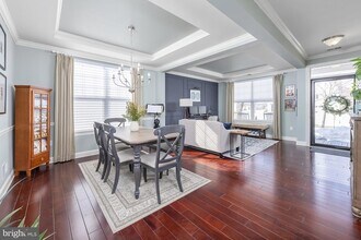 130 Wesley Dr in Swedesboro, NJ - Foto de edificio - Building Photo