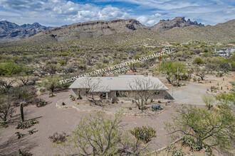 9261 E Ocotillo Dr in Tucson, AZ - Building Photo - Building Photo