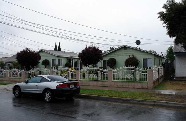 3860 W 109th St in Inglewood, CA - Building Photo - Building Photo