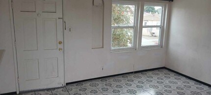 7062 State St in Huntington Park, CA - Building Photo - Building Photo